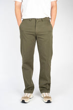 Indlæs billede til gallerivisning Carnage Chino Pants (Olive Night)
