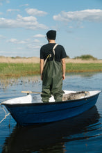 Indlæs billede til gallerivisning Captain Tuna T-shirt (Moonless Night)