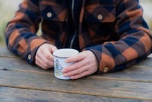 Indlæs billede til gallerivisning Light The Way Emaljekrus