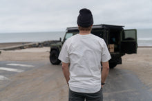 Indlæs billede til gallerivisning Captain Tuna T-shirt (Star White)