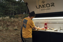 Indlæs billede til gallerivisning Out There T-shirt (Wood Thrush)