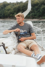 Indlæs billede til gallerivisning Ocean Camper T-shirt (Urban Chic)