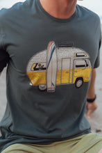 Indlæs billede til gallerivisning Sun Camper T-shirt (Urban Chic)
