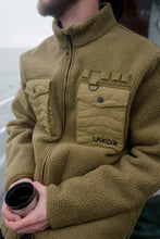 Indlæs billede til gallerivisning Campfire Pile Jacket (Fir Green)