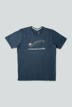 Indlæs billede til gallerivisning Lakridspibe T-shirt (Blueberry)