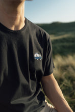 Indlæs billede til gallerivisning Mini Ocean Camper T-shirt (Moonless Night)