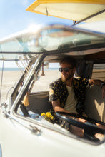 Indlæs billede til gallerivisning Sunflower Short Sleeve Shirt (Moonless Night)