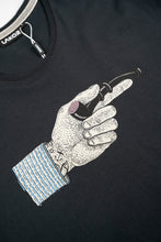 Indlæs billede til gallerivisning The Pointing Pipe T-shirt (Moonless Night)
