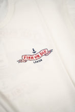 Indlæs billede til gallerivisning The Smoking Salmon T-shirt (Star White)
