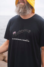 Indlæs billede til gallerivisning Lakridspibe T-shirt (Moonless Night)
