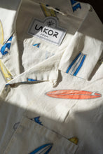 Indlæs billede til gallerivisning Surfboard Shirt
