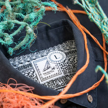 Indlæs billede til gallerivisning Emil Shirt (Black)
