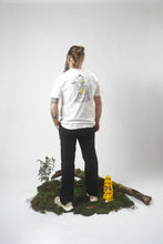 Indlæs billede til gallerivisning Fishing In A Barrel T-shirt (Star White)
