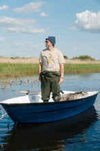 Indlæs billede til gallerivisning Fishing in a Barrel T-shirt (White Pepper)
