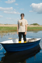 Indlæs billede til gallerivisning Snooze Moose T-shirt (White Pepper)
