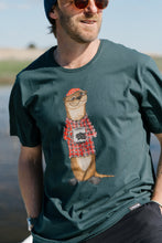 Indlæs billede til gallerivisning An Otter Coffee T-shirt (Green Gables)
