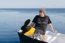 Indlæs billede til gallerivisning Lakridspibe T-shirt (Moonless Night)
