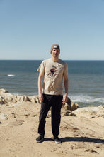 Indlæs billede til gallerivisning Off to Work T-shirt (White Pepper)
