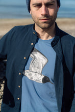Indlæs billede til gallerivisning Tattooed Seagull T-shirt (Captains Blue)
