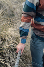 Indlæs billede til gallerivisning Out There AOP Shirt

