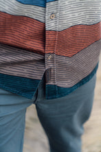 Indlæs billede til gallerivisning Out There AOP Shirt
