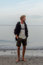 Indlæs billede til gallerivisning McBeardface Shorts (Olive Night)
