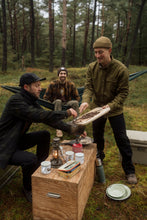 Indlæs billede til gallerivisning Moss Shirt (Fir Green)
