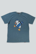 Indlæs billede til gallerivisning Surf&#39;s Up T-shirt (Light Blue)

