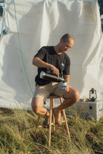 Indlæs billede til gallerivisning Mini Ocean Camper T-shirt (Moonless Night)
