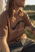 Indlæs billede til gallerivisning Lakridspibe T-shirt (Partridge)
