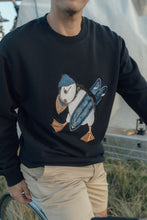 Indlæs billede til gallerivisning Surf&#39;s Up Crewneck (Moonless Night)
