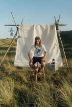 Indlæs billede til gallerivisning Surf&#39;s Up T-shirt (Star White)
