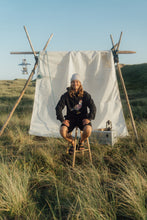 Indlæs billede til gallerivisning Seaborn Seagull Hoodie (Moonless Night)

