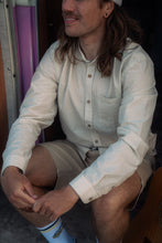 Indlæs billede til gallerivisning Linus Light Shirt (Off White)
