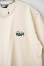 Indlæs billede til gallerivisning Mini Forest Camper T-shirt (Rainy Day)

