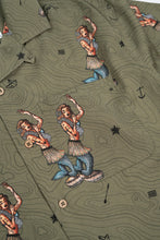 Indlæs billede til gallerivisning Dashboard Hula Short Sleeve Shirt (Deep Lichen Green)
