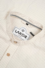 Indlæs billede til gallerivisning Linus Light Shirt (Off White)
