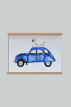 Indlæs billede til gallerivisning Swan On Wheels Plakat
